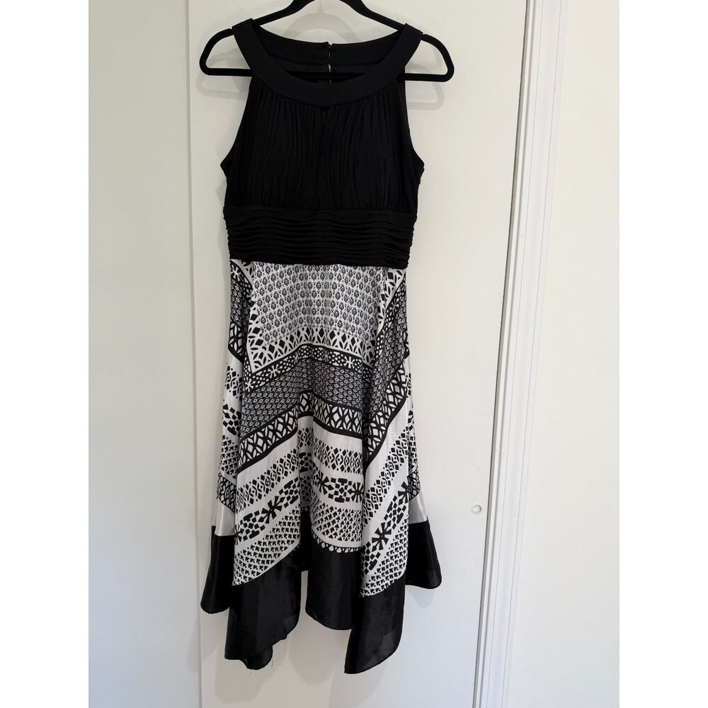 Melrose Black & White Geometric Print Handkerchief Hem Dress Size 16
